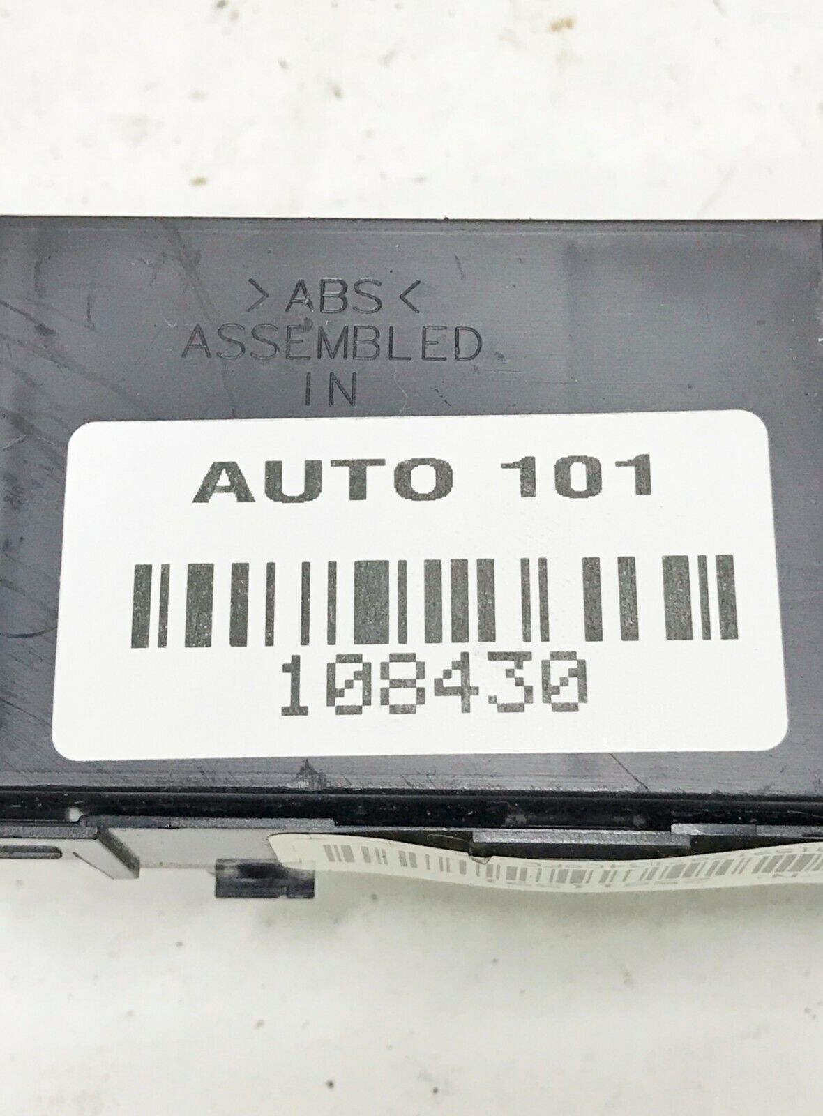 2006-2009 CHEVY TRAILBLAZER PASS FRONT WINDOW/LOCK SWITCH PANEL TAN P/N 25811591