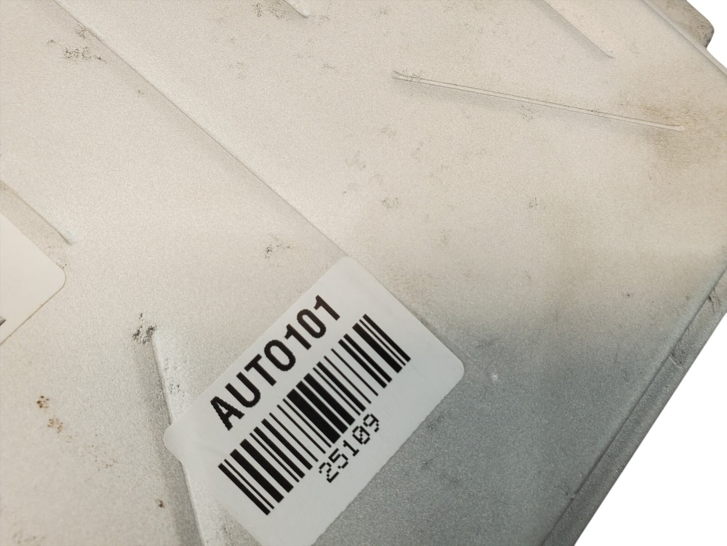 04 GMC Sierra 1500 2500 Engine Control Unit ECU 12586242