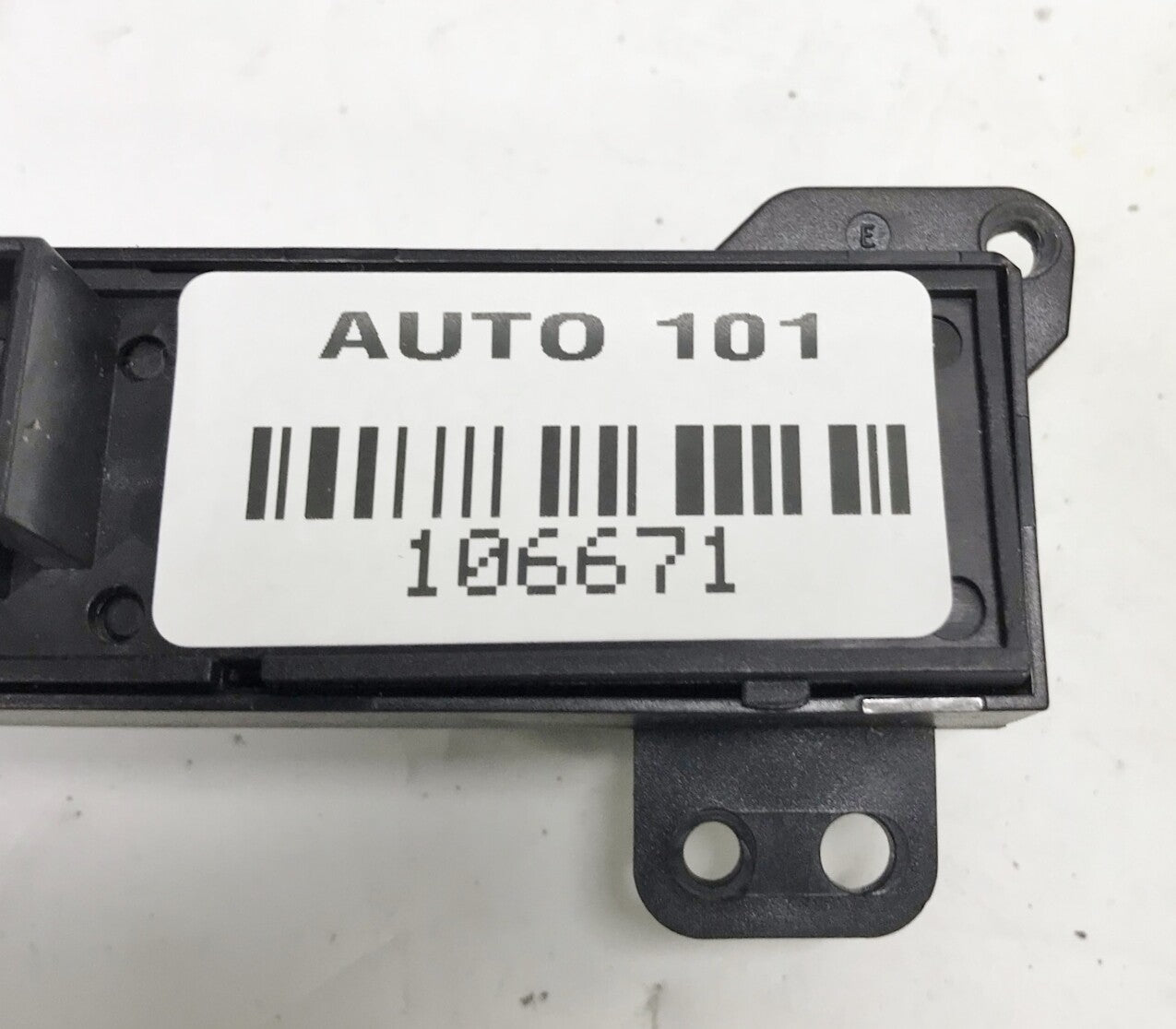 05 06 07 Jeep Grand Cherokee Traction Switch Control Power P56050153AF