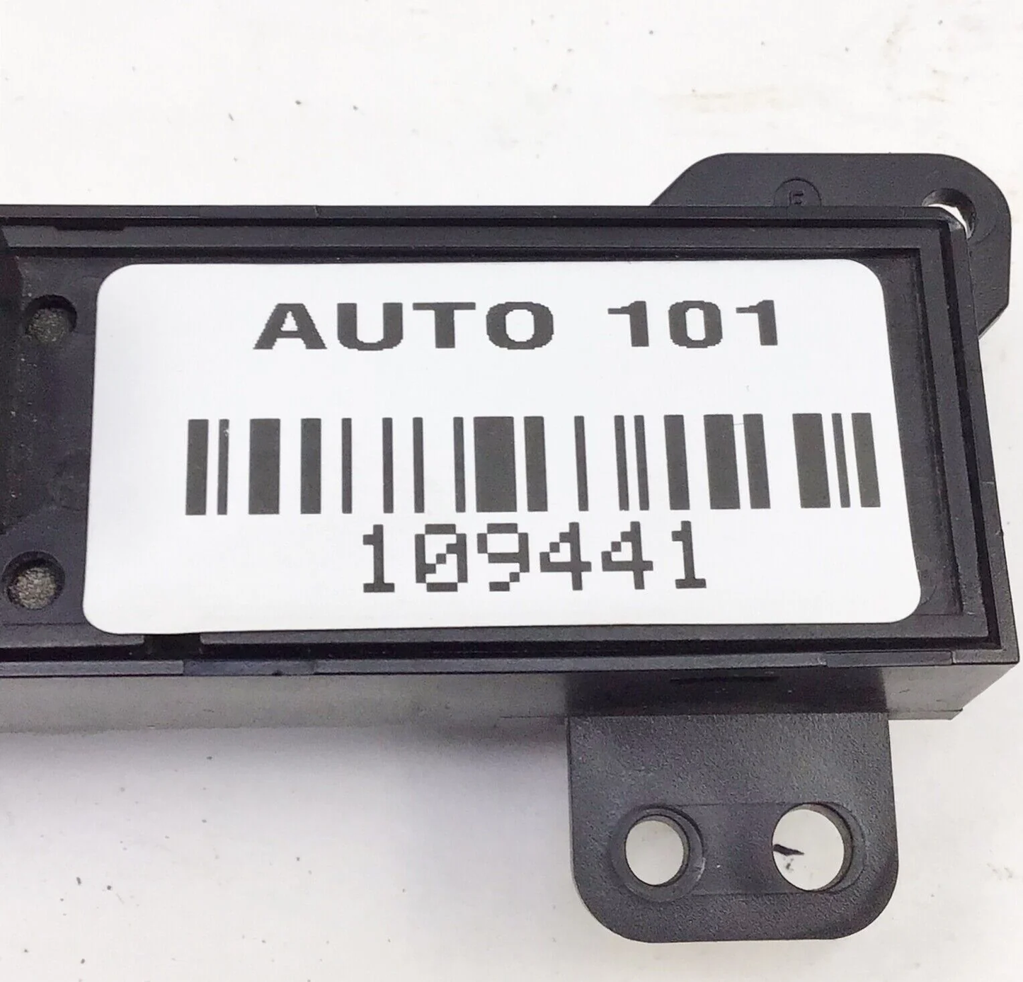 05-07Jeep Grand Cherokee (WK) Traction control (ASR) switch P56050153AE