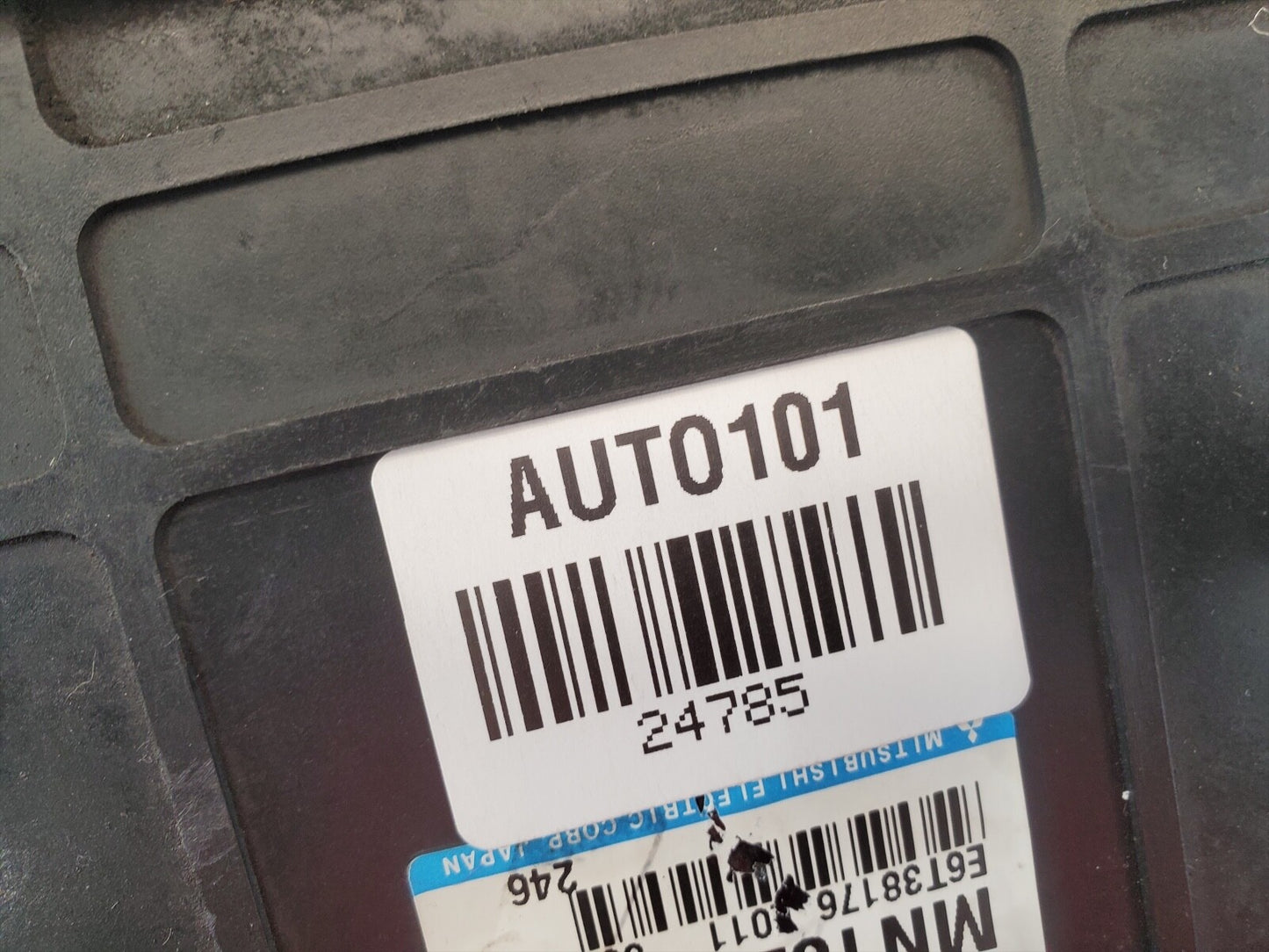 04 MITSUBISHI ENDEAVOR Engine Control Module ECM Computer MN132653