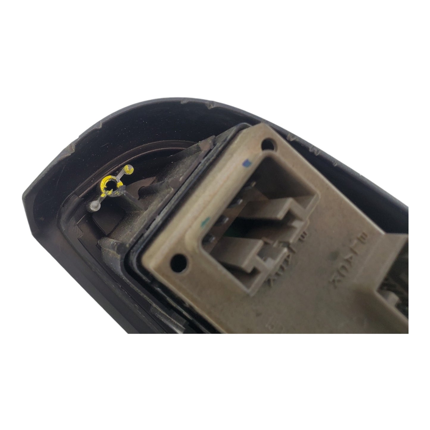 03-06 Chevy Silverado/GMC Sierra Passenger Switch Only OEM Broke Bezel 15109674