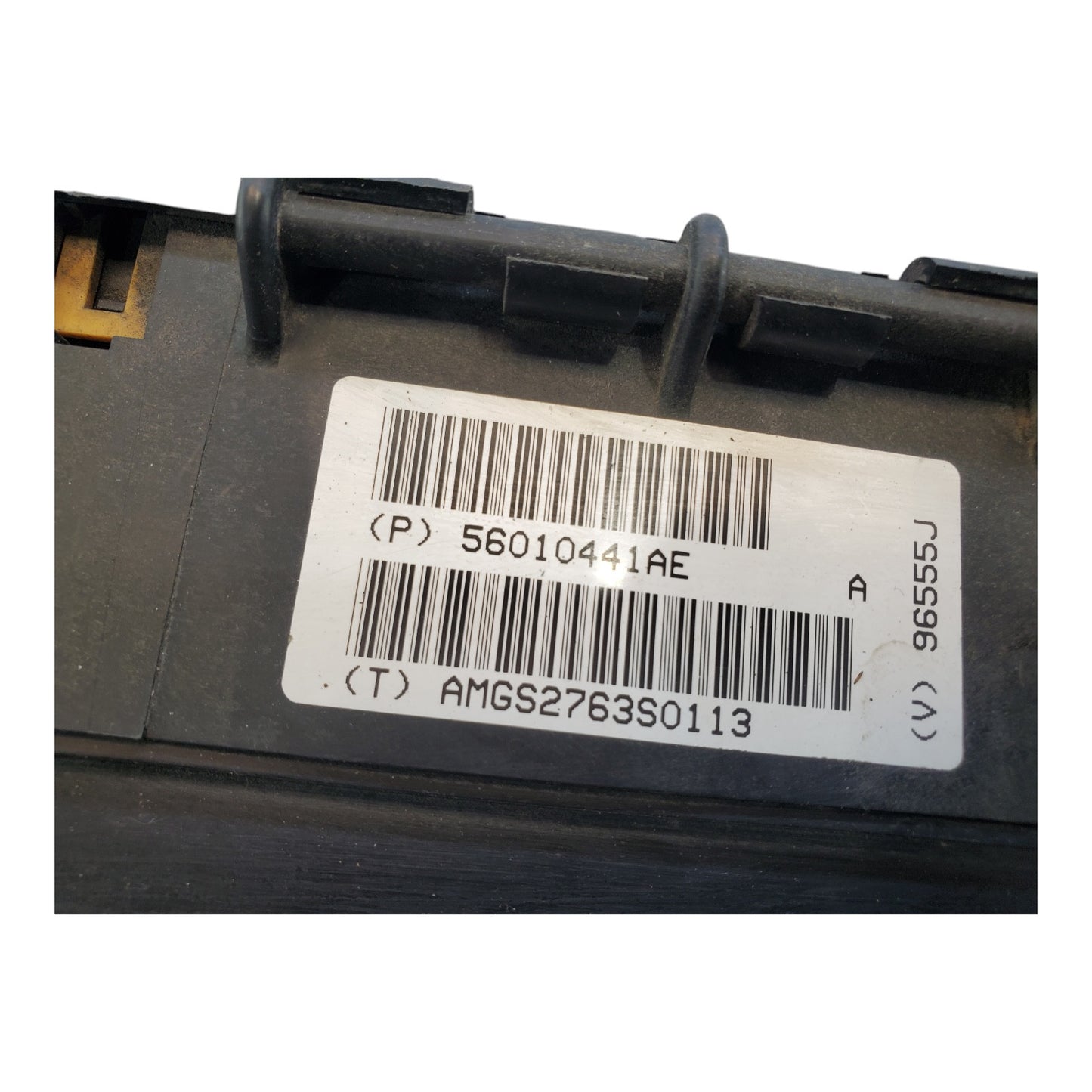 02-04 Dodge Liberty Fuse Box Junction OEM 56010441AE Module 779-7c3