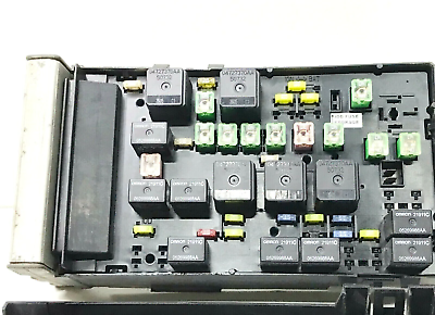 03 05 Dodge Caravan Power Module Fuse Box Relay Control Unit 05144506AE