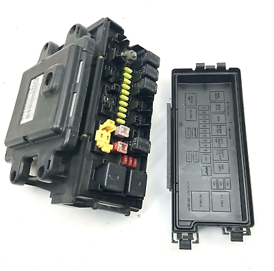 05 Jeep Grand Cherokee 3.7L V6 Fuse Box Relay 04839337AC