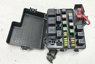 06 Chrysler Sebring Dodge Stratus Engine Fuse Relay Junction Box OEM 05087250AC