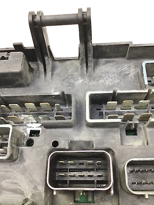 03-05 Dodge Caravan Power Module Fuse Box Relay Control Unit 05144506AE