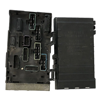 03 05 Dodge Caravan Power Module Fuse Box Relay Control Unit 05144506AD