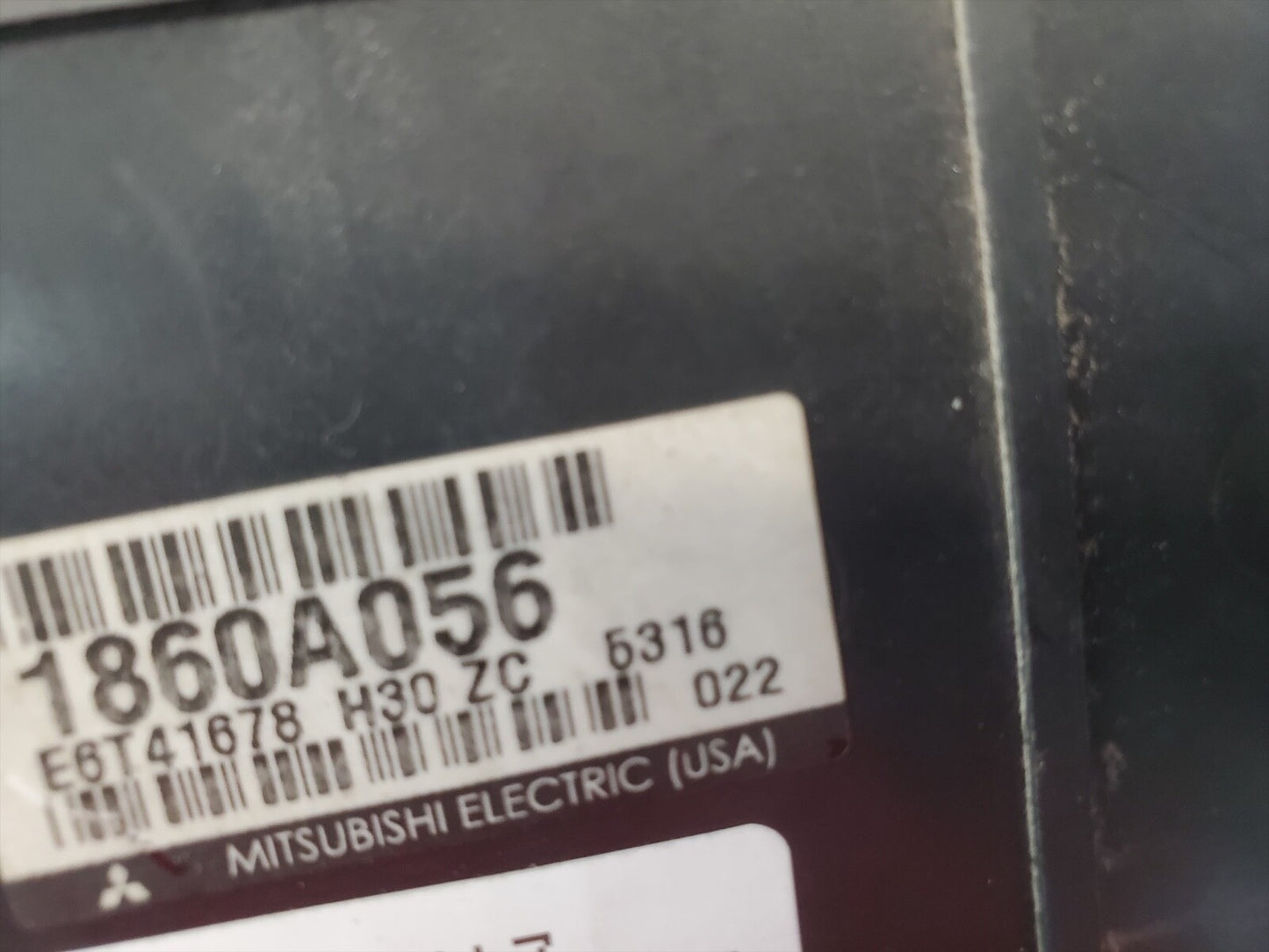 2005 MITSUBISHI GALANT 2.4 ECM ECU ENGINE COMPUTER CONTROL MODULE PCM 1860A056