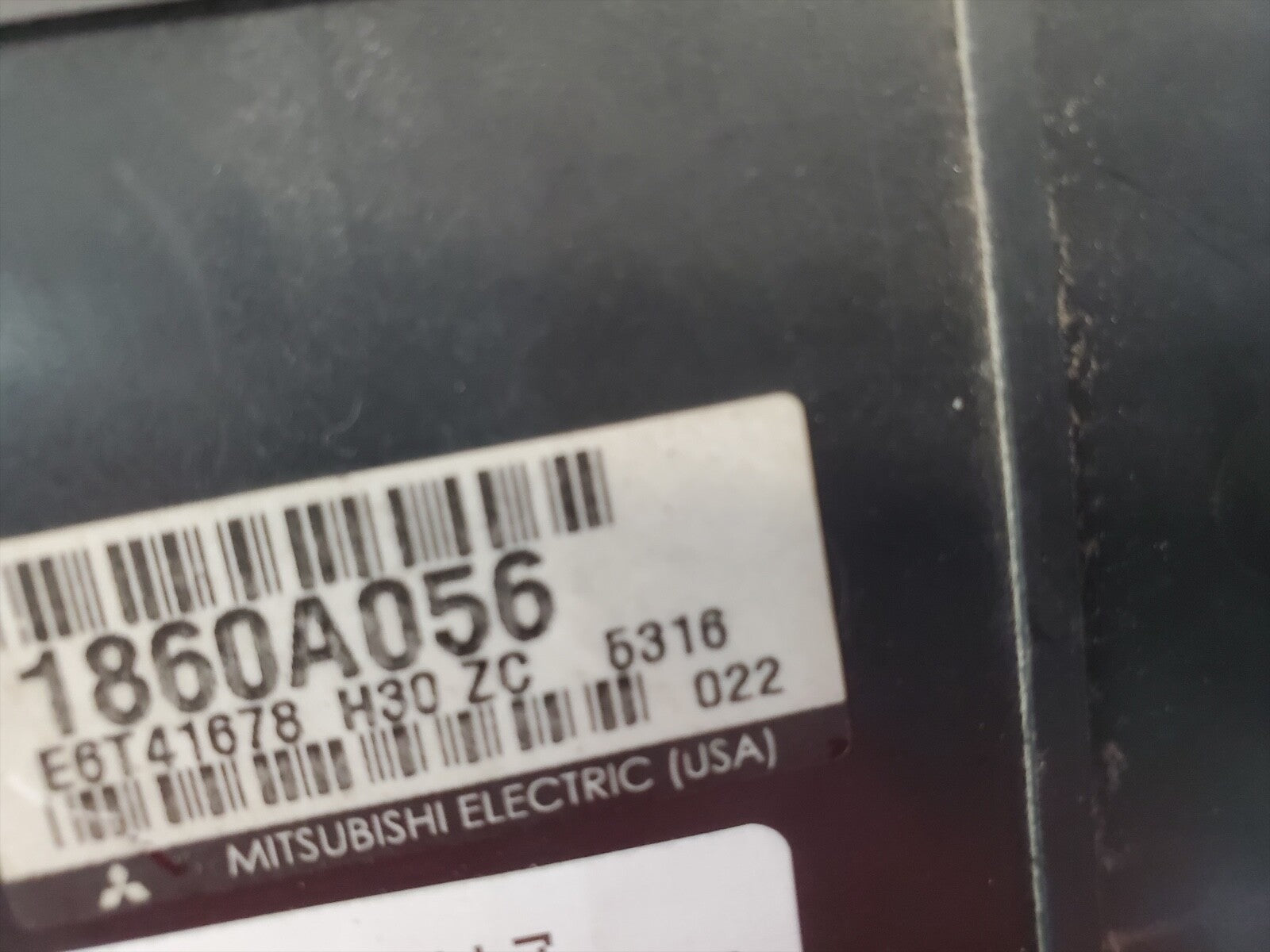 2005 MITSUBISHI GALANT 2.4 ECM ECU ENGINE COMPUTER CONTROL MODULE PCM 1860A056