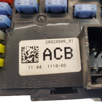 09-12 CHEVROLET TAHOE YUKON DASH FUSE PANEL 20828606-01