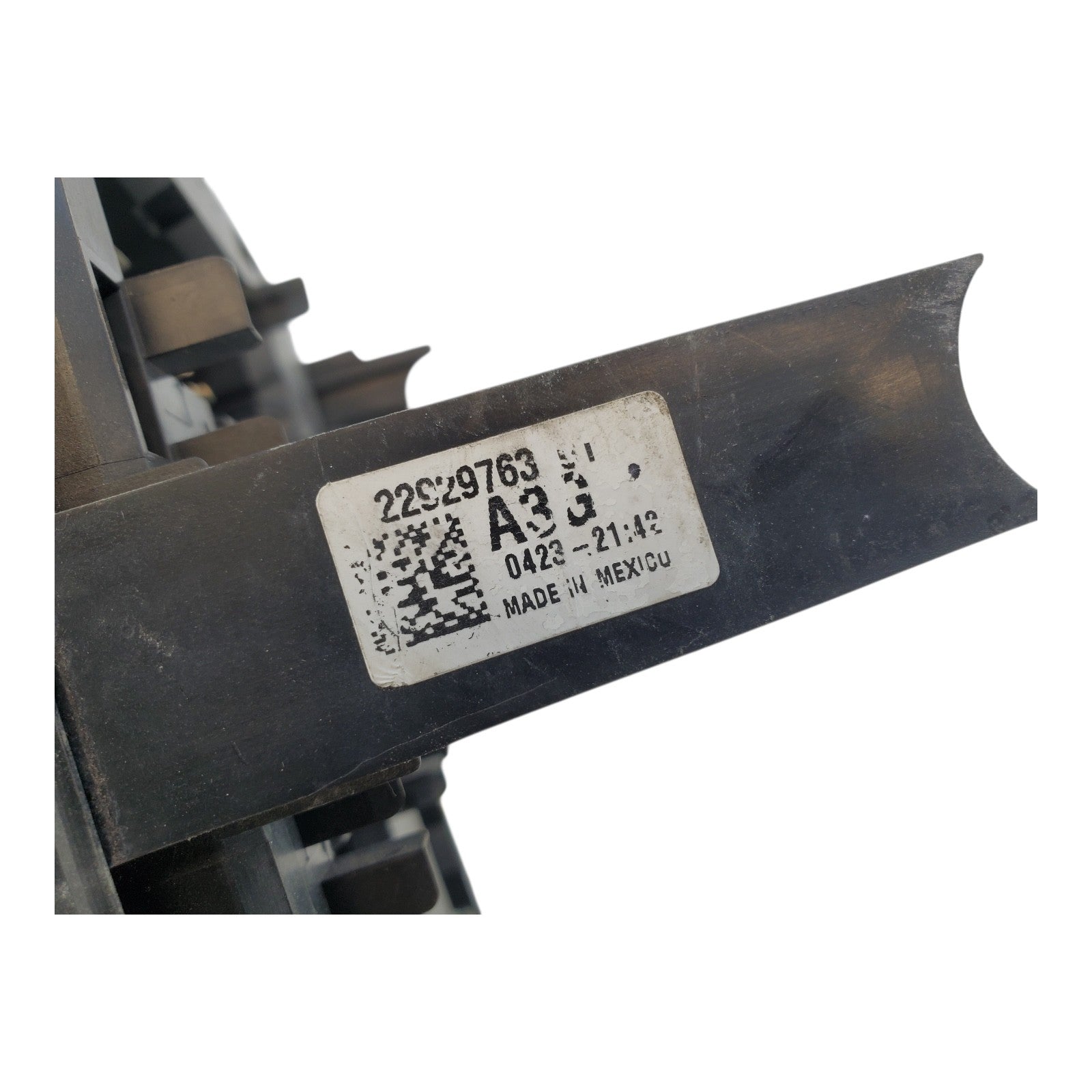 2013-2016 Chevrolet Equinox Engine Fuse Box OEM 22929763