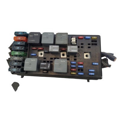 2000-2005 Buick Century Regal Fuse Box Relay Unit 10314262 Module 461 2E8-B3