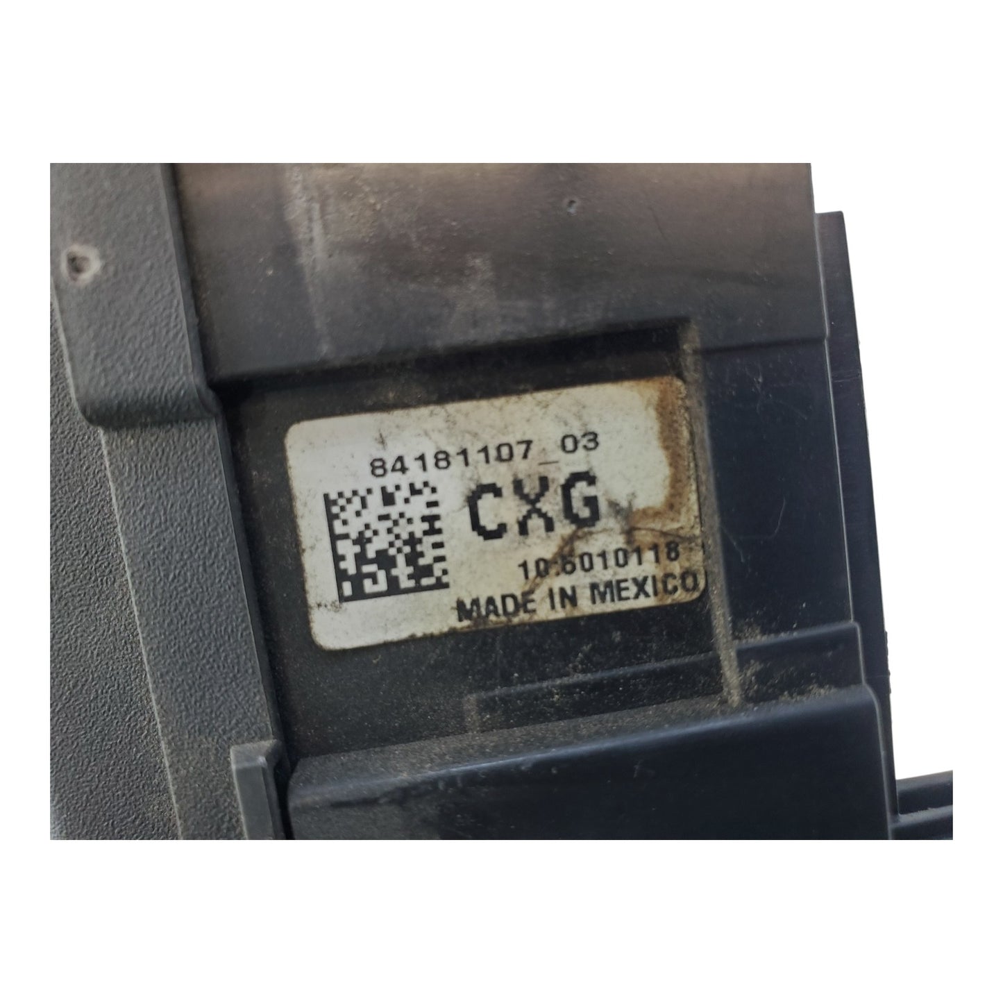 2018-2019 Chevrolet Malibu Fusebox Fuse Box Relay Module 84181107-03 EFQ1Q OEM
