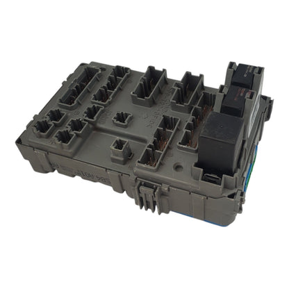 02 Honda Accord 38800-S84-A240M1 Cabin Fuse Relay Box A/T V6 3.0L 2 Door