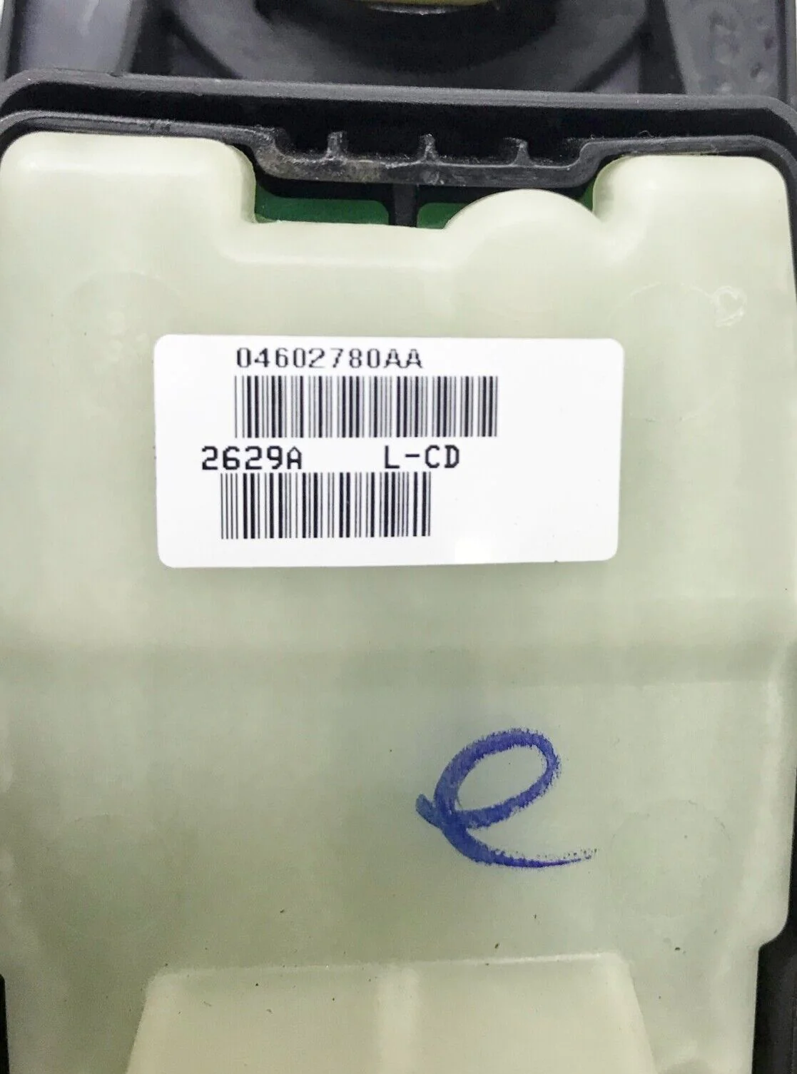 2006-2010 Grand Cherokee Driver Door Master Power Window Switch 04602788AA OEM