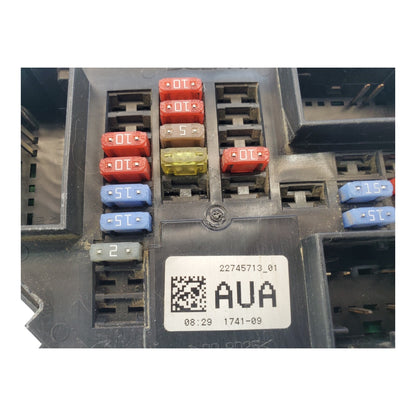 22745713 08 to 13 Silverado Sierra 1500 Cabin Junction Block Relay Fuse Box