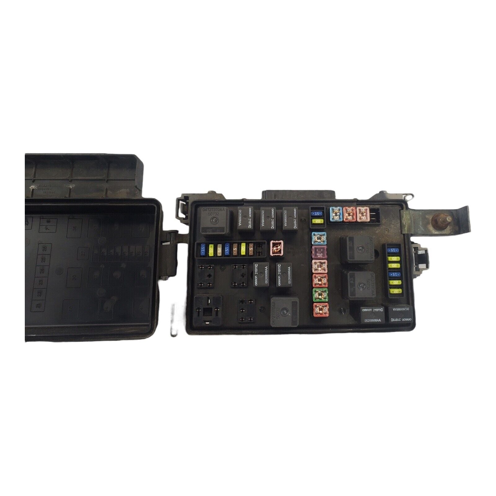 P04692031AM Dodge Magnum 2006 Fuse Box Relay Junction Unit Module