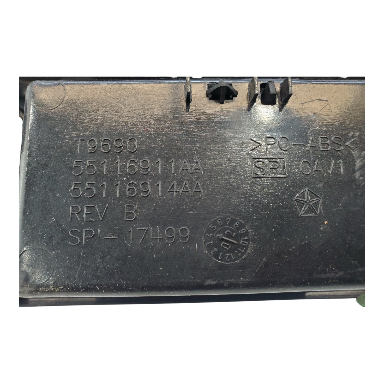 Jeep Grand Cherokee WJ 99-04 Dash Lighter Power Outlet Storage Cubby Trim