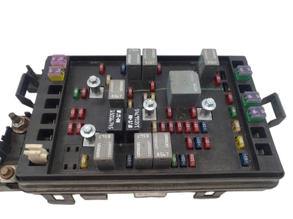 2004 2005 Chevy Trailblazer Engine Fuse Box Relay Junction Block OEM 15328300-7
