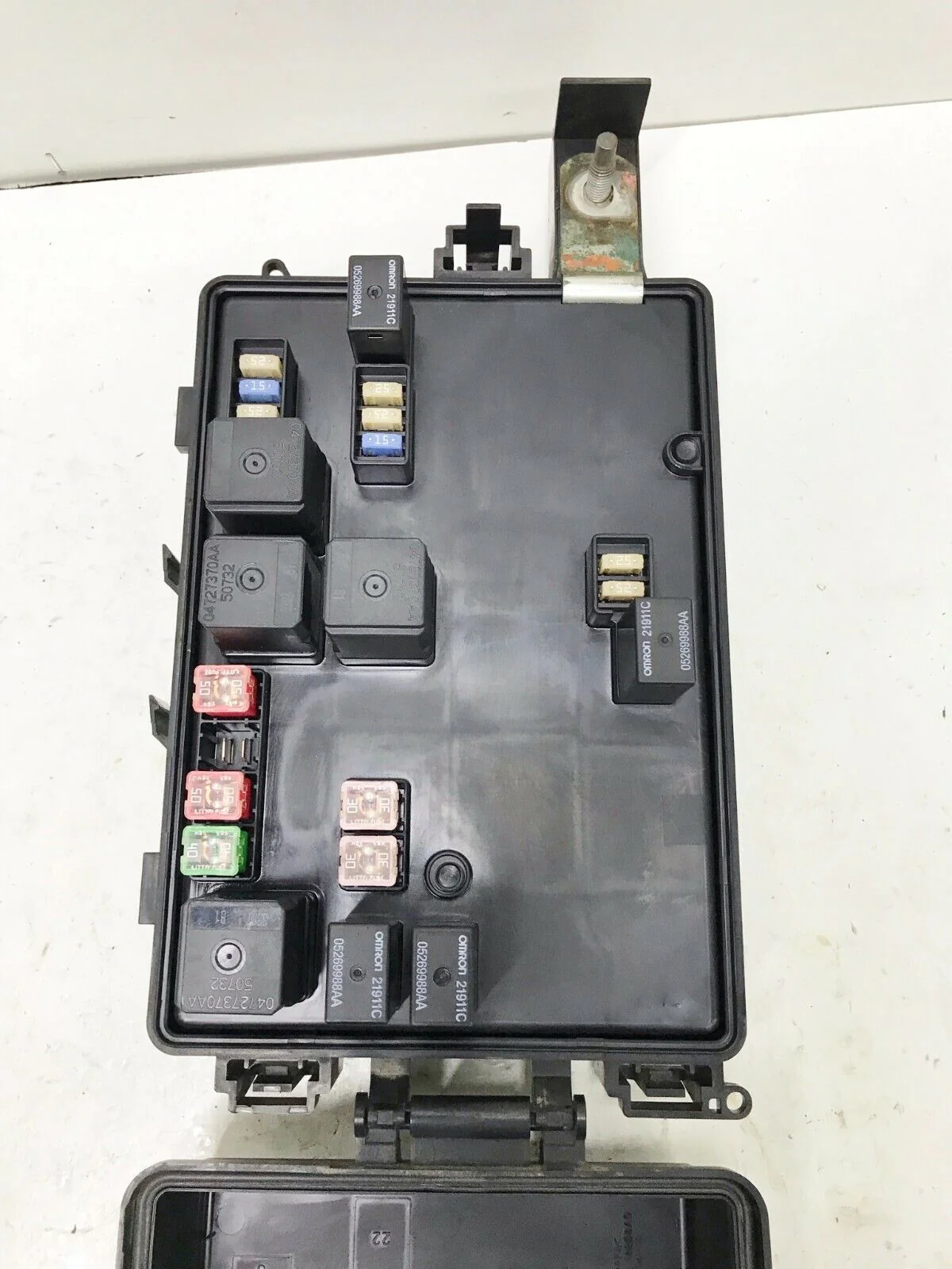 06 Dodge Charger Fuse Box Junction OEM Module 04692170AG