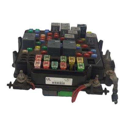 03-06 Yukon Suburban Tahoe Escalade Fuse Box 15177119-01