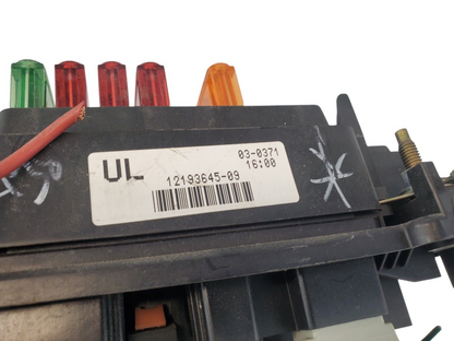 1999-2002 Chevrolet Silverado Suburban Tahoe Fuse Box Junction OEM 12193645-09