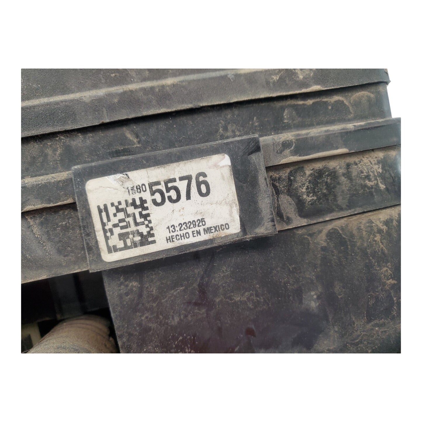 06 Chevrolet Malbu Fuse Relay Electrical Main Wiring Junction Block OEM 15805576