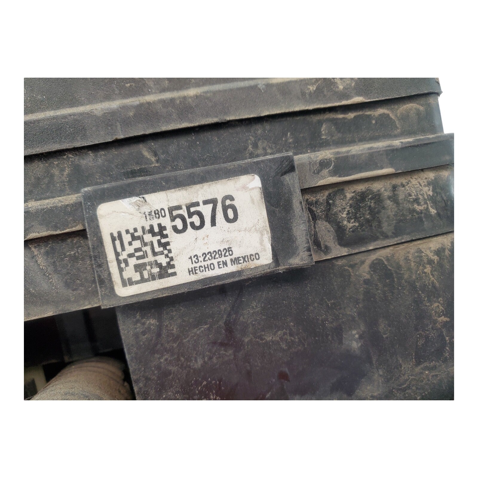 06 Chevrolet Malbu Fuse Relay Electrical Main Wiring Junction Block OEM 15805576