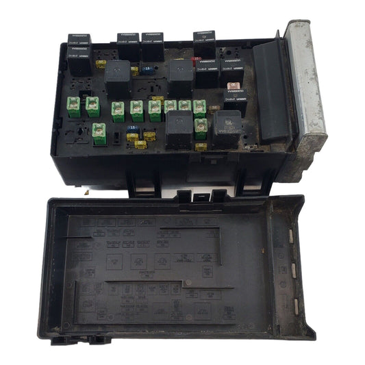 2003 Caravan Voyager Town & Country Power Distribution Fuse Box 04727556AC