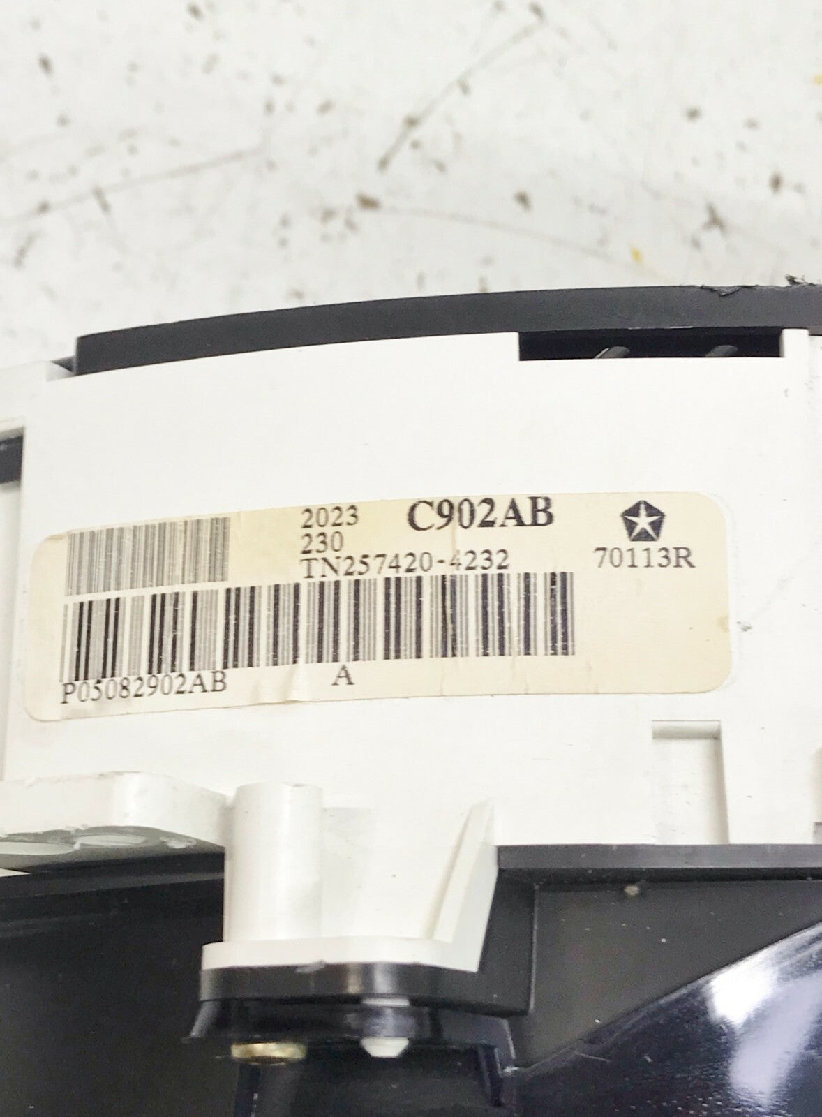 ✅ 04 Chrysler Pacifica Speedometer Instrument Gauge Cluster OEM 05082902AB