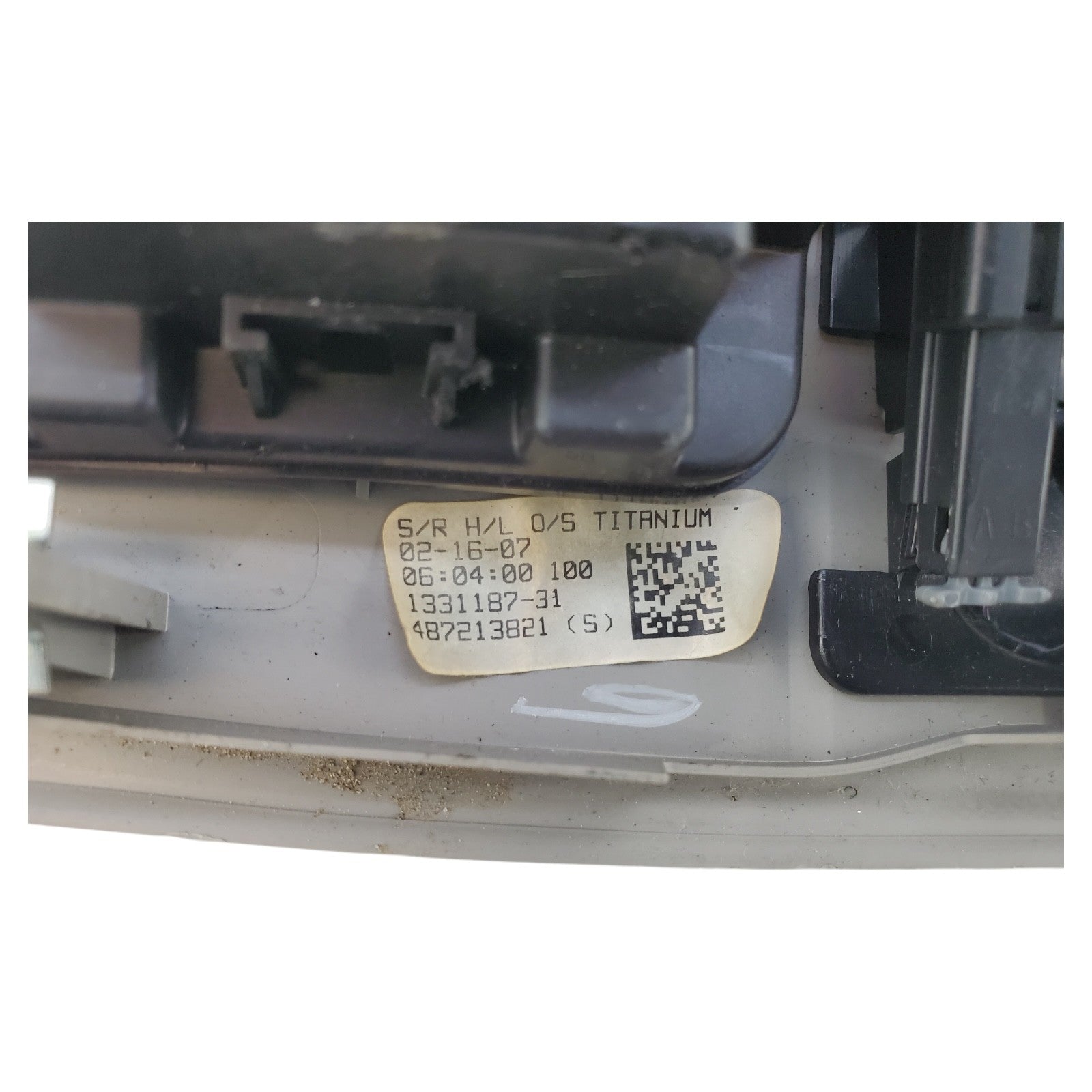 2008-2017 SATURN OUTLOOK OVERHEAD CONSOLE SUNROOF CONTROL OEM 1331187-31