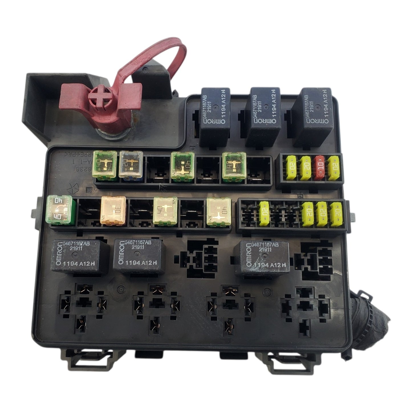 OEM 04-06 Dodge Stratus Chrysler Sebring Engine Fuse Relay Junction Box