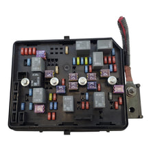 08-11 Chevrolet Impala Fuse Box Junction Relay Unit 2081731401