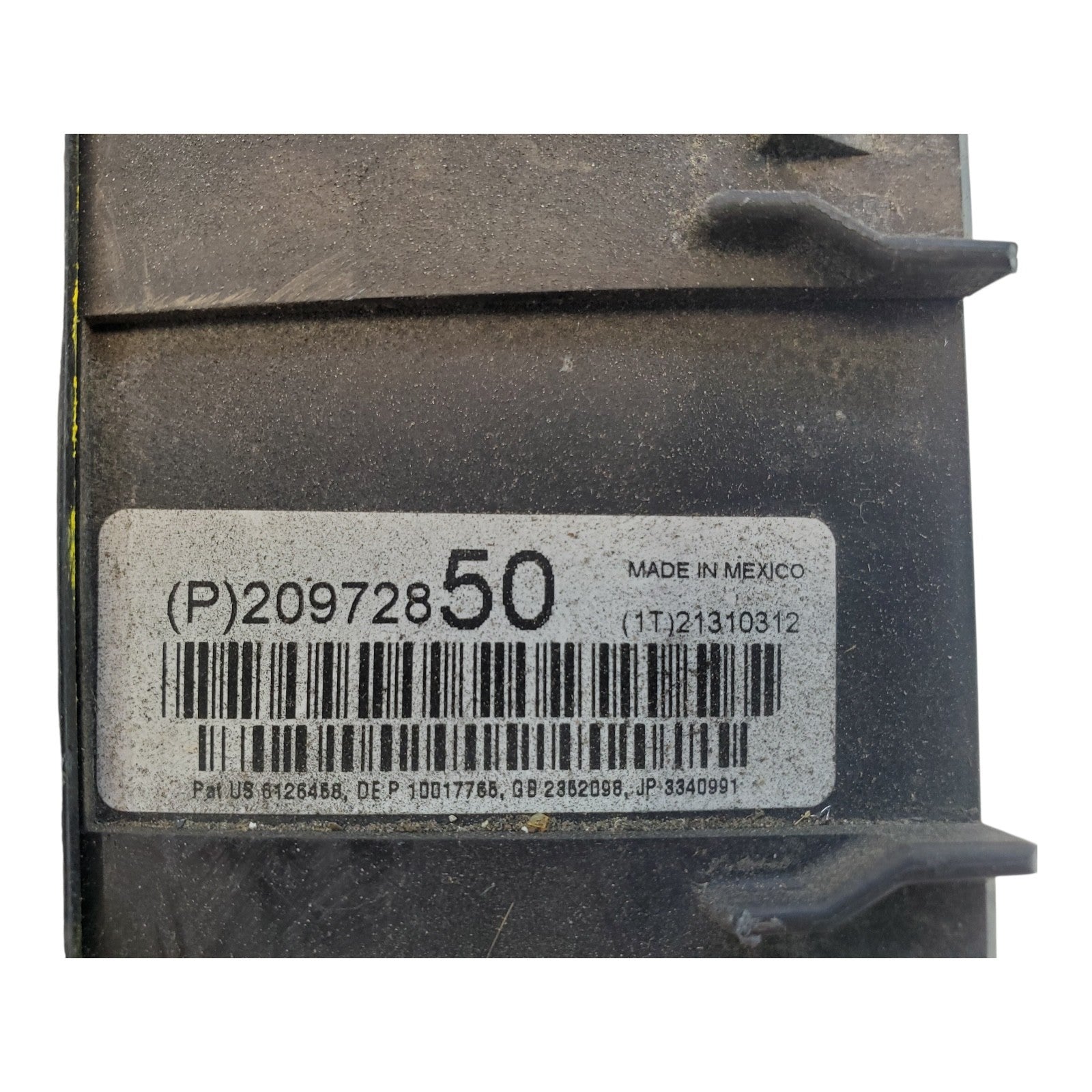 Fuse Box Engine Without Tow Package 12 Chevrolet Traverse 20972850