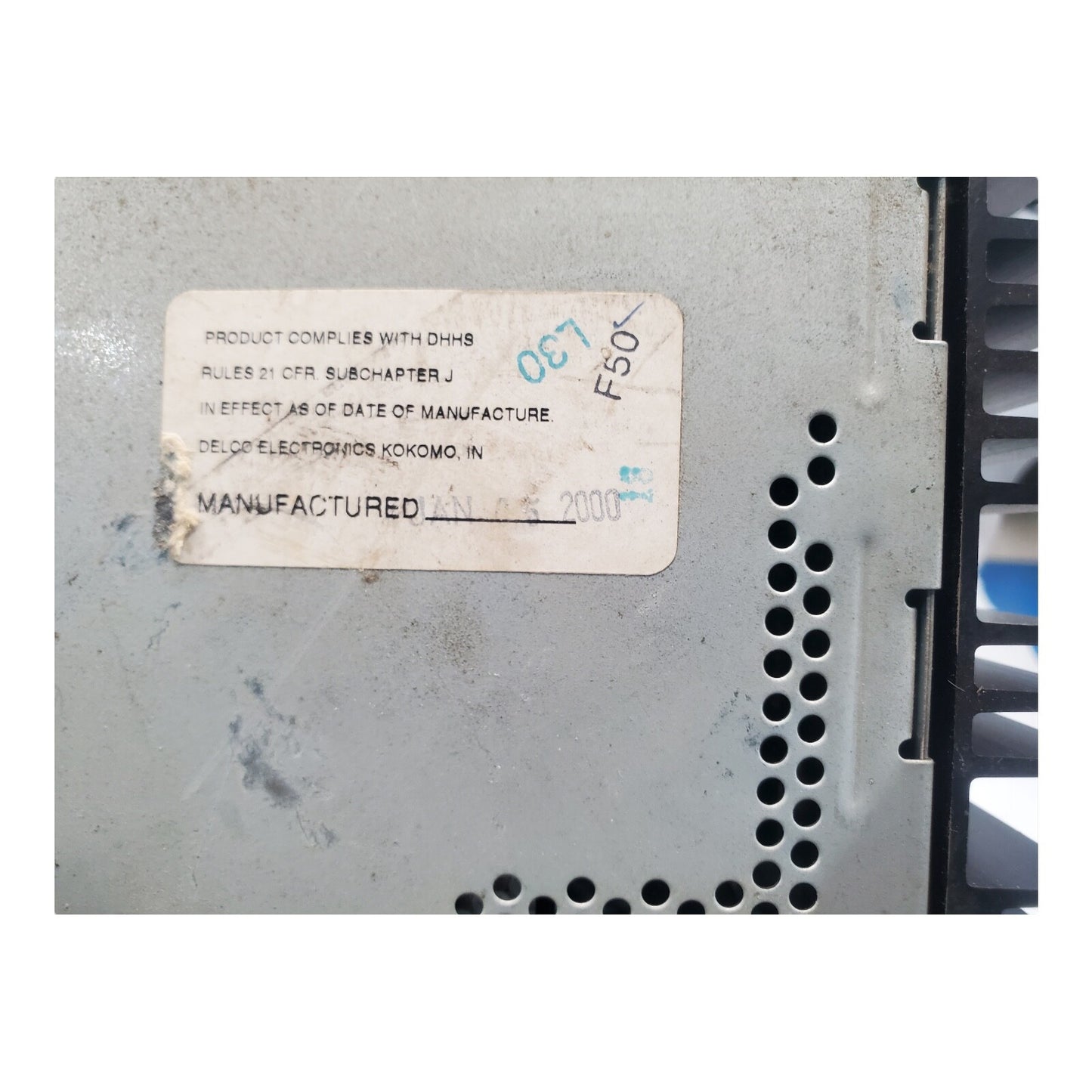 98-02 Chevy S10 Camaro Blazer  factory CD player radio OEM 09383045