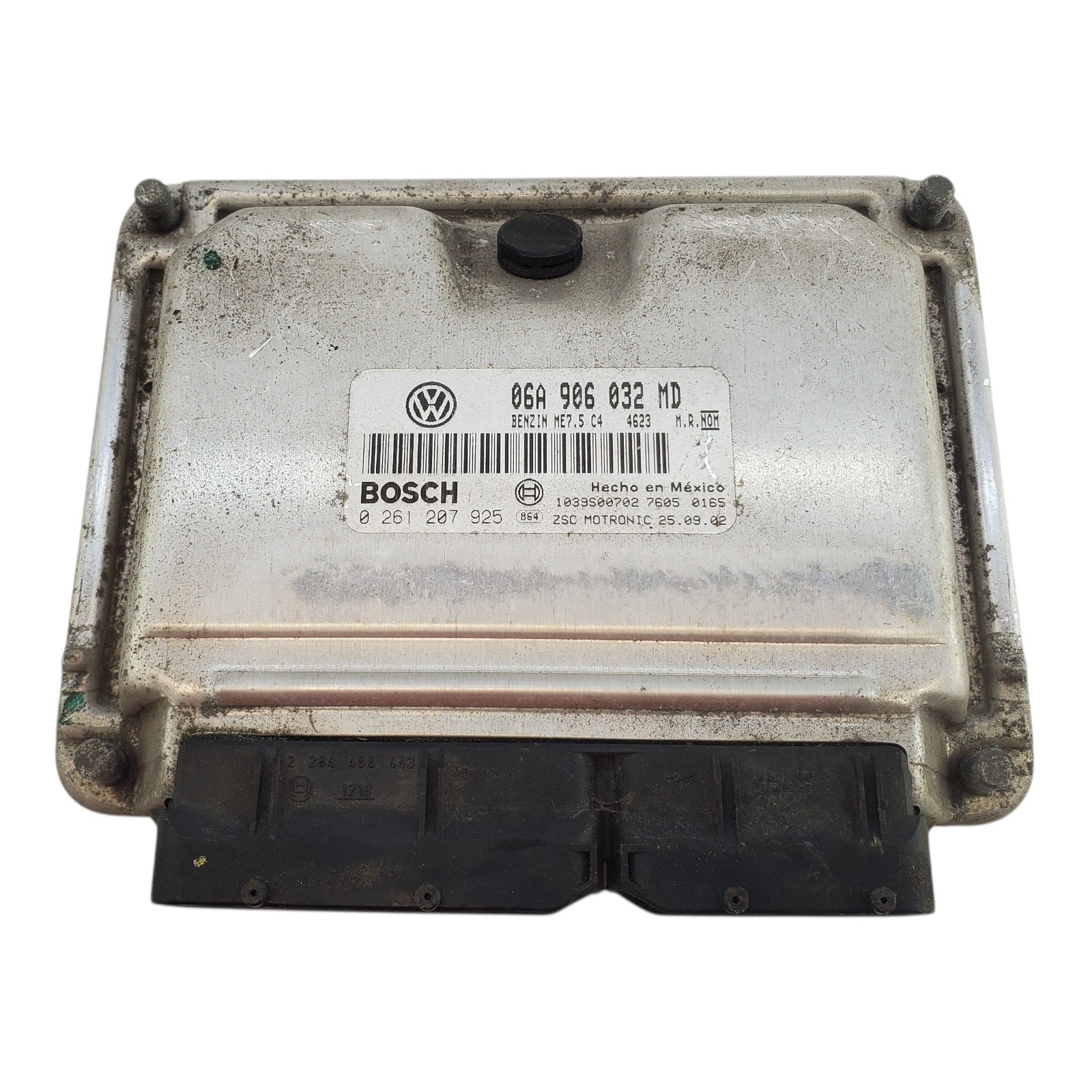 2003-2004 VOLKSWAGEN GOLF RABBIT ECU ECM ENGINE CONTROL MODULE OEM 06A906032MD