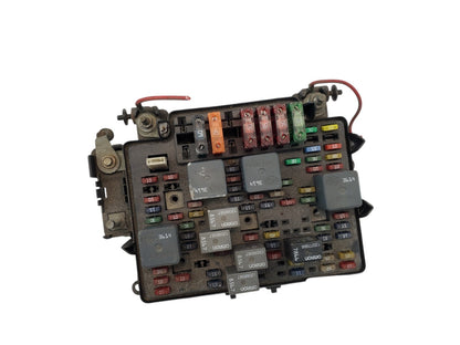 99-02 GMC Suburban Tahoe Silverdo Fuse Box Junction OEM 12193645-09