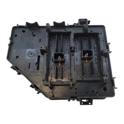 2012 GMC Acadia Fuse Box Relay Module (P) 20972853 OEM