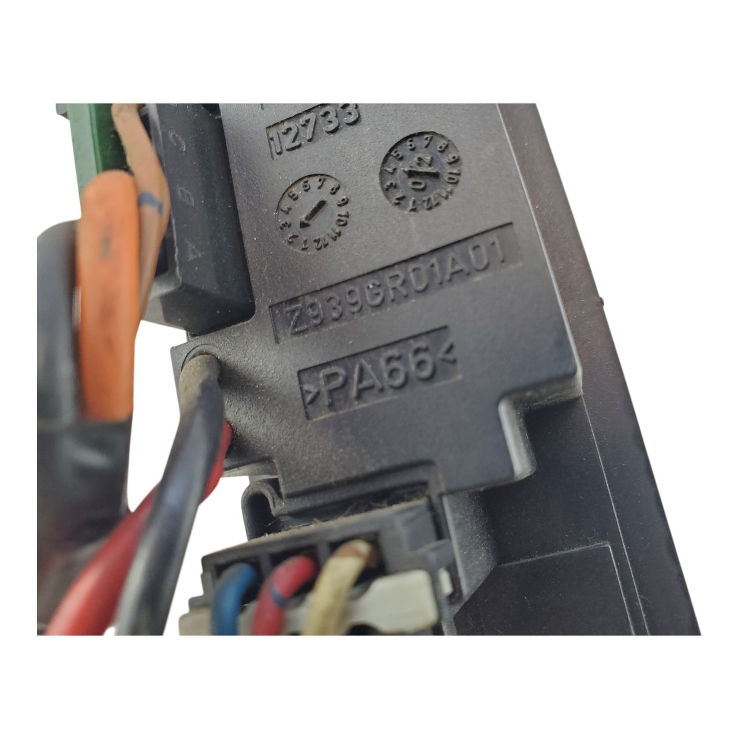 2000-2002 GMC Yukon / XL 1500 / 2500 HVAC Blower Motor Fan Resistor Z939GR01A01