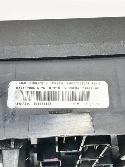 ✅ 05 06 07 Town & Country, Caravan IPM Fuse & Relay Center Box 05144505AF