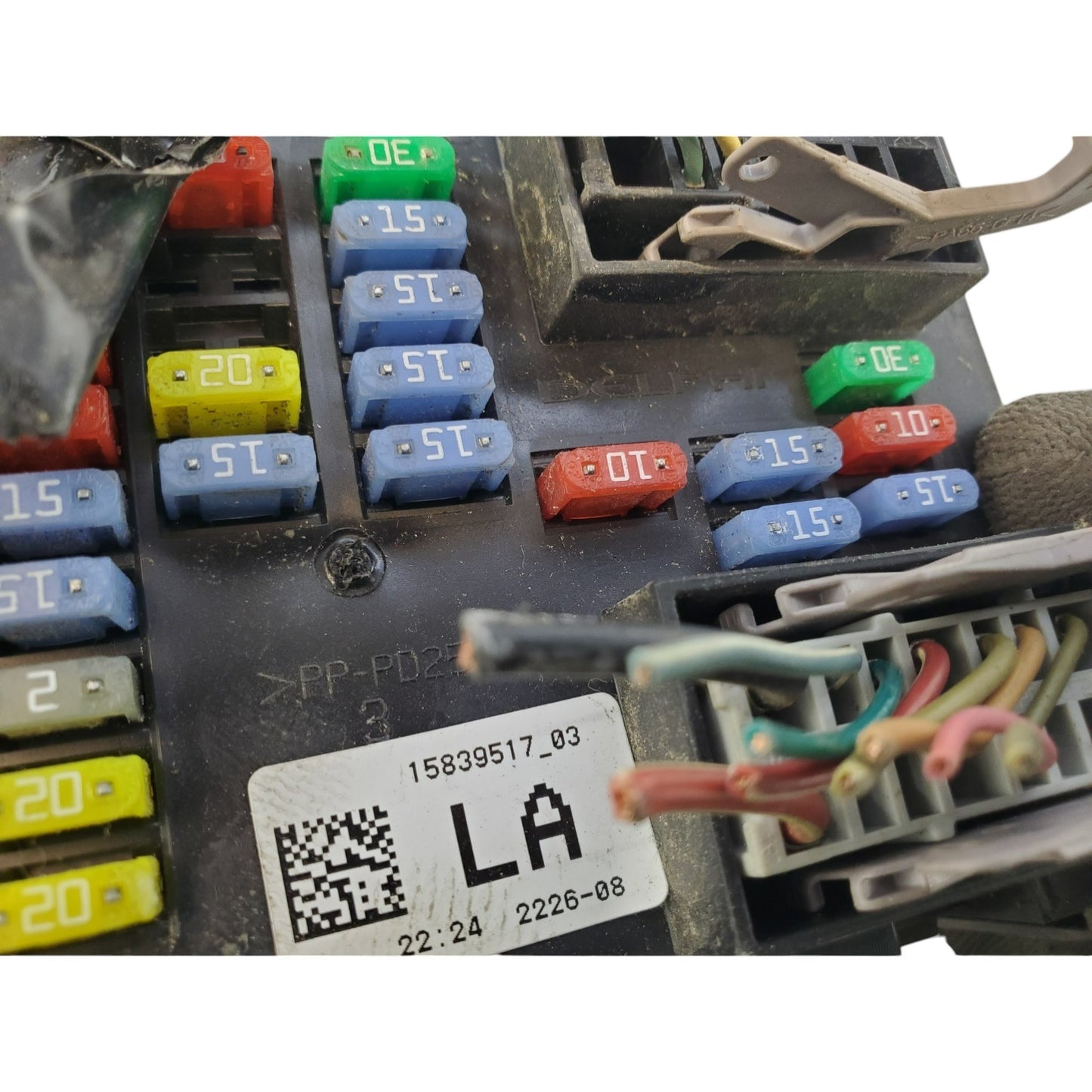 07 Chevrolet Tahoe LT 1500 5.3L 4X4 Under Dash Fuse Relay Box 15839517_03