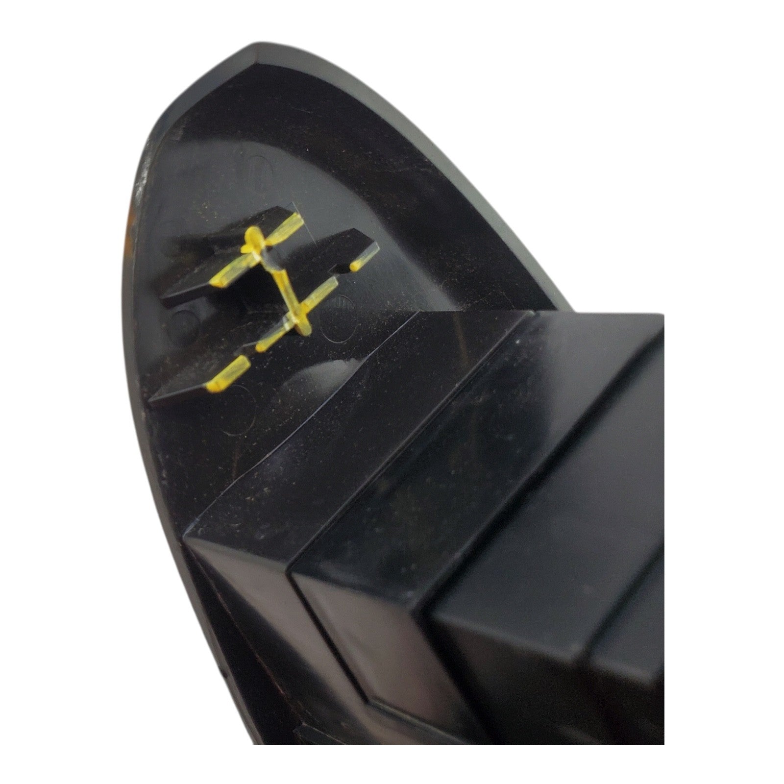 02-05 Trailblazer Passenger Window Switch   15133129 Black Bezel OEM