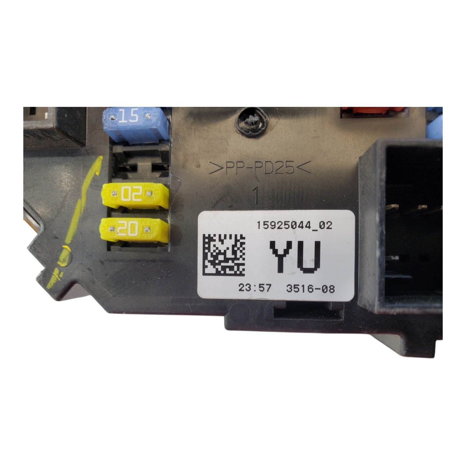 07 GMC Yukon XL FUSE RELAY BOX 15925044-02 OEM