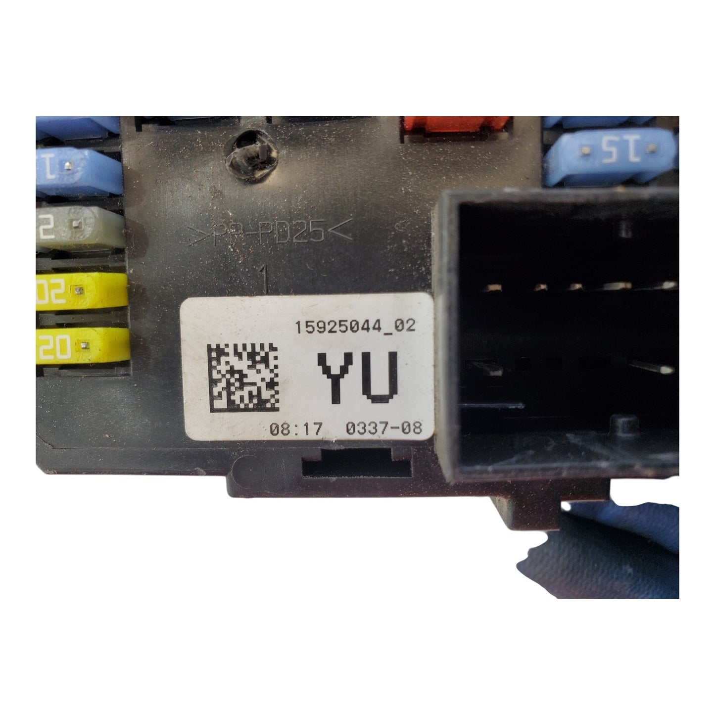 07 GMC Yukon XL FUSE RELAY BOX 15925044-02 OEM