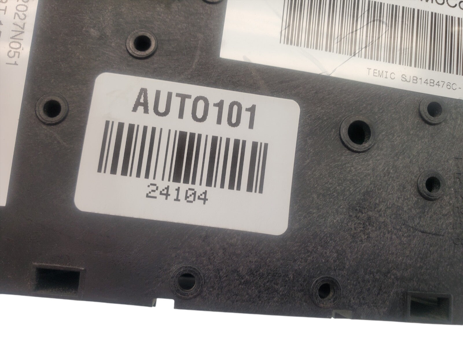 ✅2008 - 2012 Ford Escape Fuse Box Relay Control Module Unit 8L8T 15604 BJ