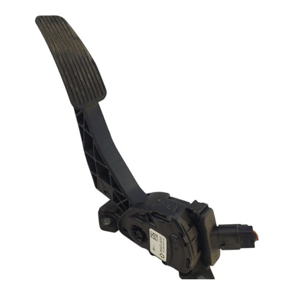 08-16 CARAVAN T&C GAS PEDAL ACCELERATOR ASSEMBLY OEM 05281225AA