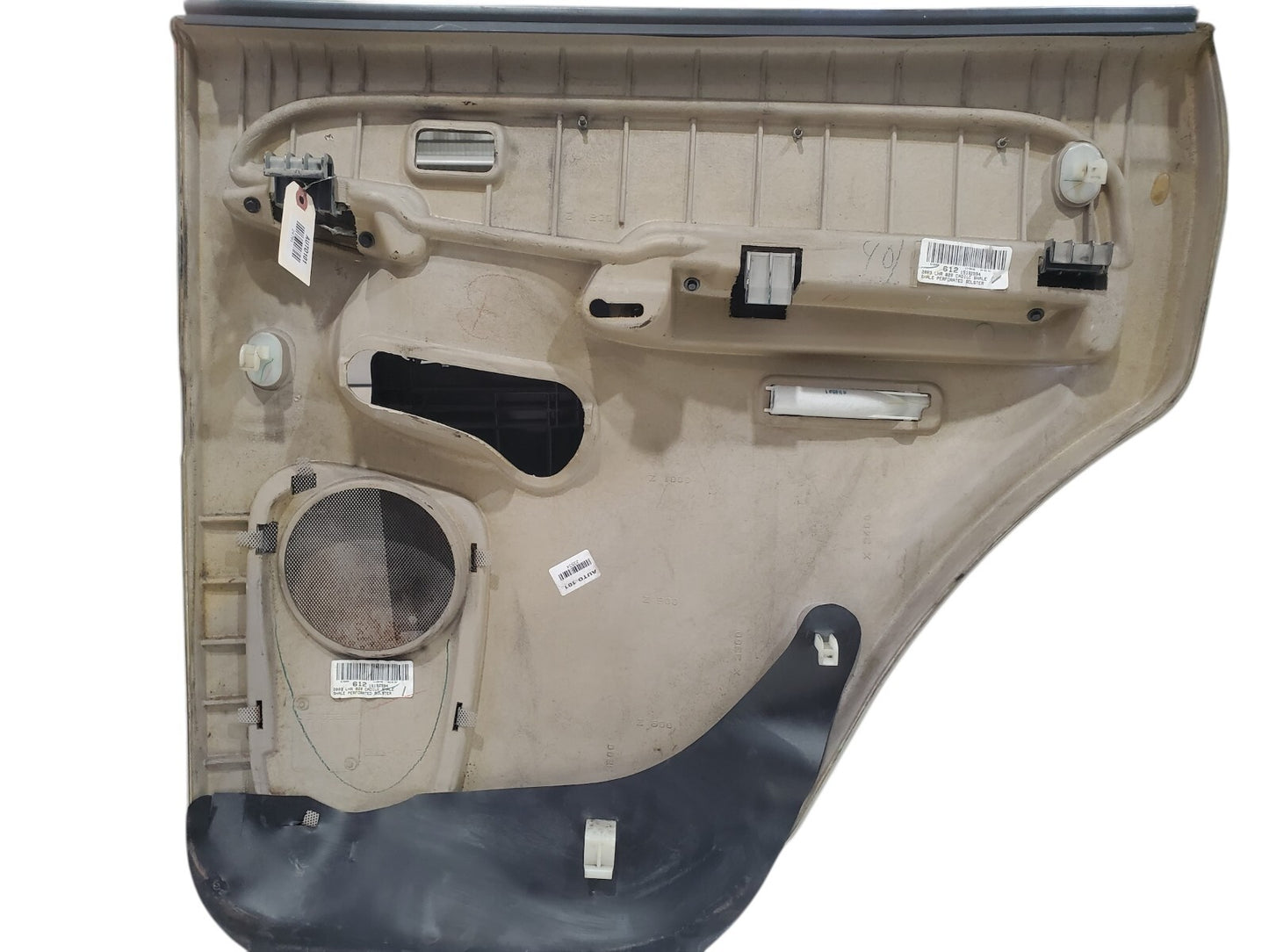 03-07 Cadillac Escalade Chevrolet GMC  Rear Left Power Door Panel 15192994