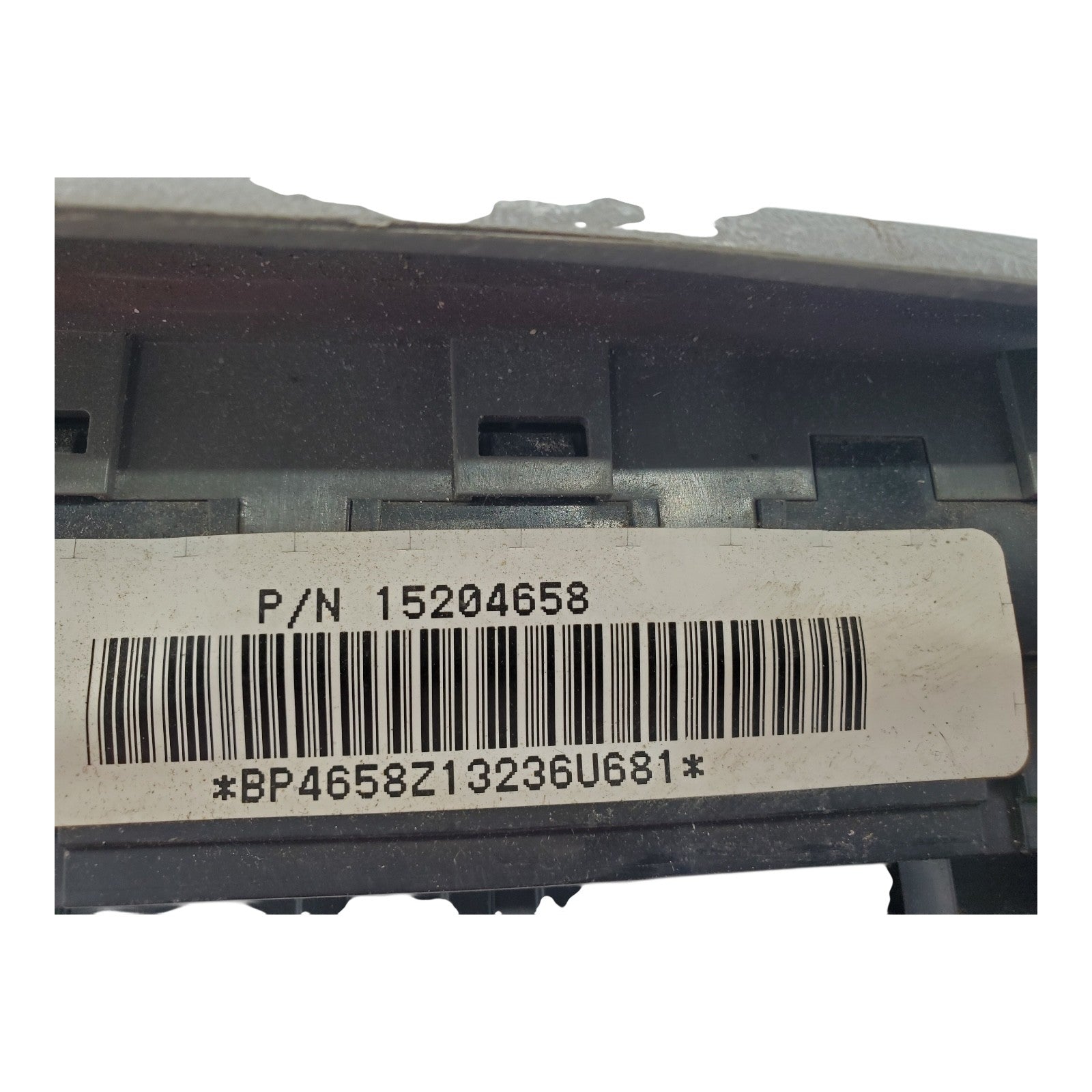 02-05 Envoy Trailblazer Master Driver Window Switch Grey Gray Bezel OEM 15204658