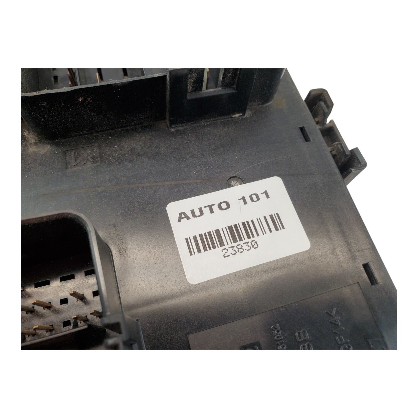 11-14 Chevrolet Cruze Fusebox Fuse Box Relay Module 95216200 OEM